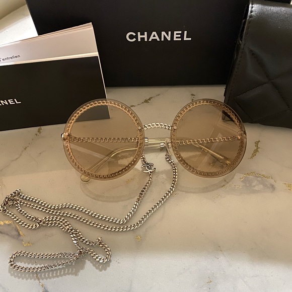 CHANEL Accessories - Chanel 4245 C124/73 Sunglasses with silver chain